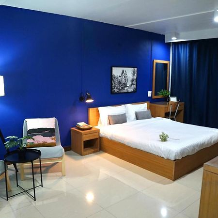 The View Residence Bangkok Extérieur photo