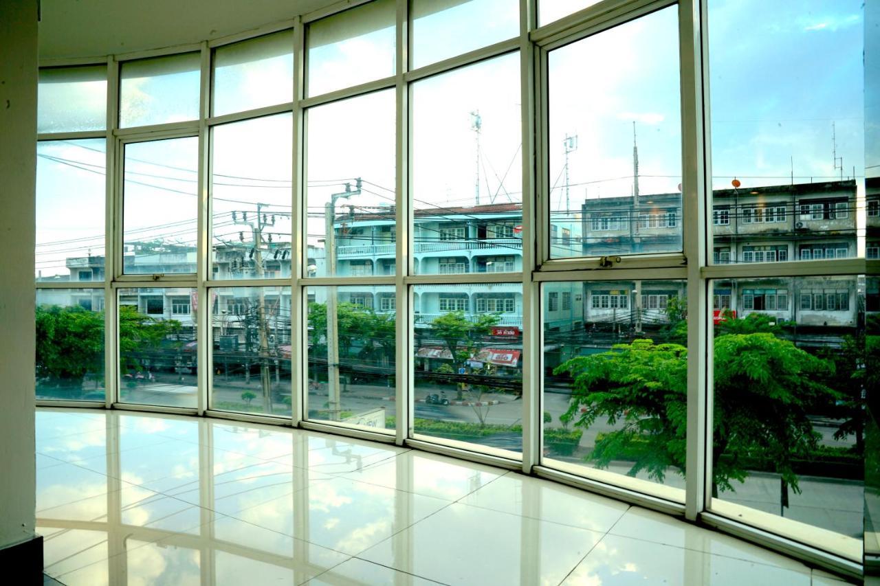 The View Residence Bangkok Extérieur photo