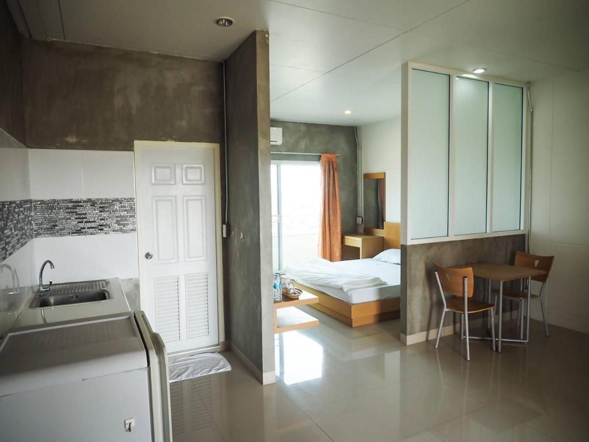 The View Residence Bangkok Extérieur photo
